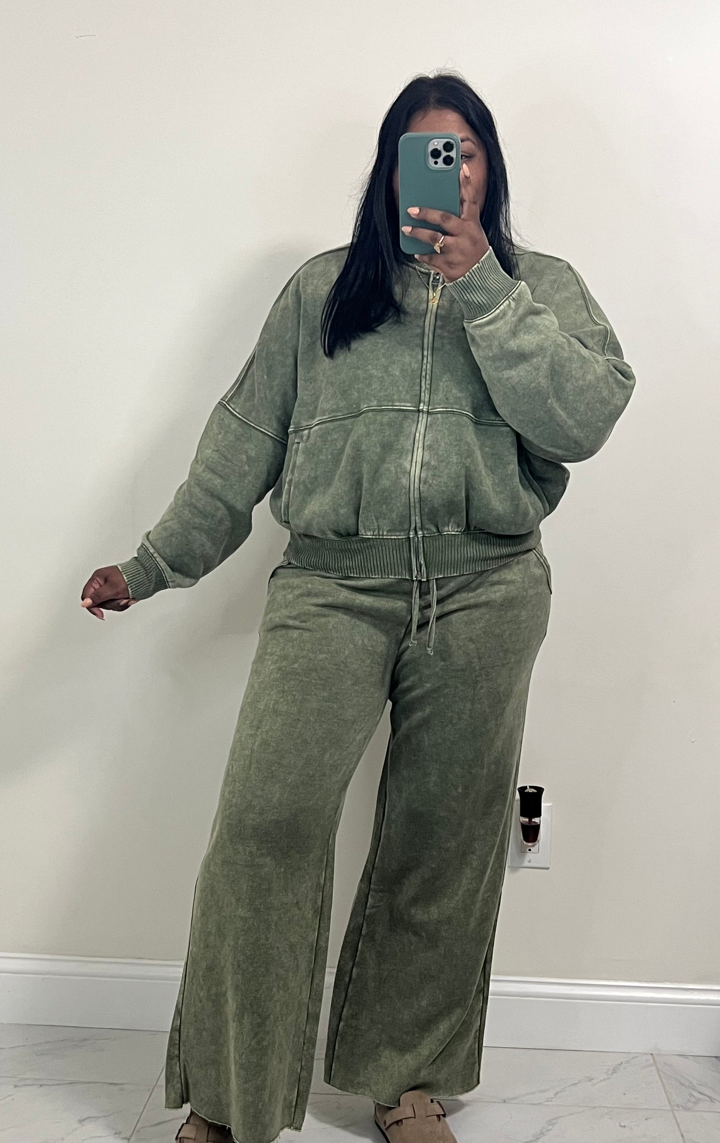 Mari Zip Up ( Olive )