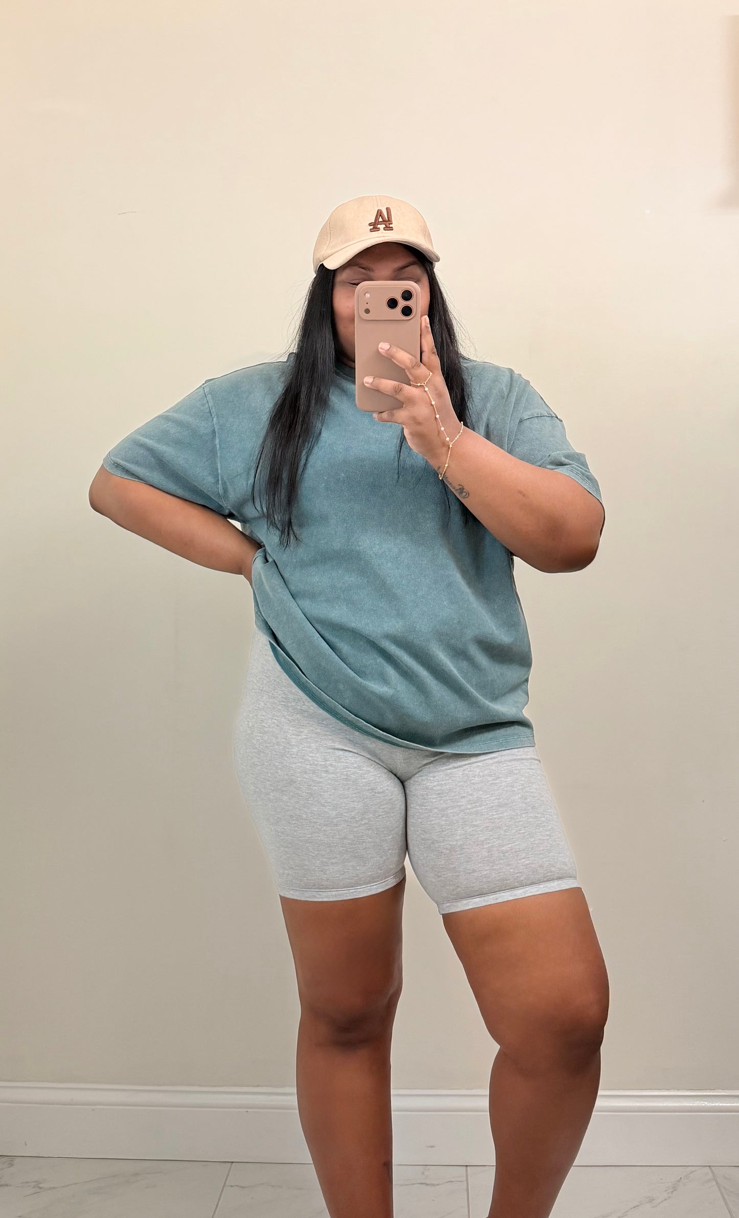 Ari Biker Shorts (Grey)