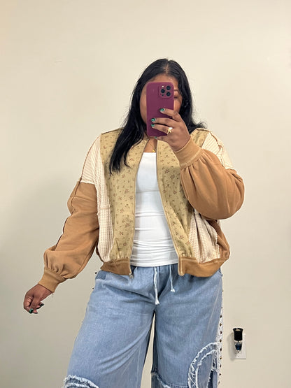 Shanice Ditsy Floral Zip up